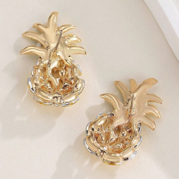 Tropcial Pineapple Stud Earrings - Picture 3 of 8